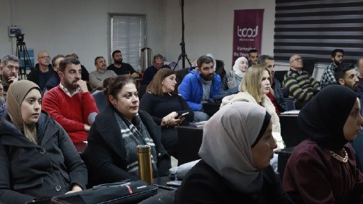 أكثر من 300 موظف يتدربون على الذكاء الاصطناعي في العمل الإعلامي